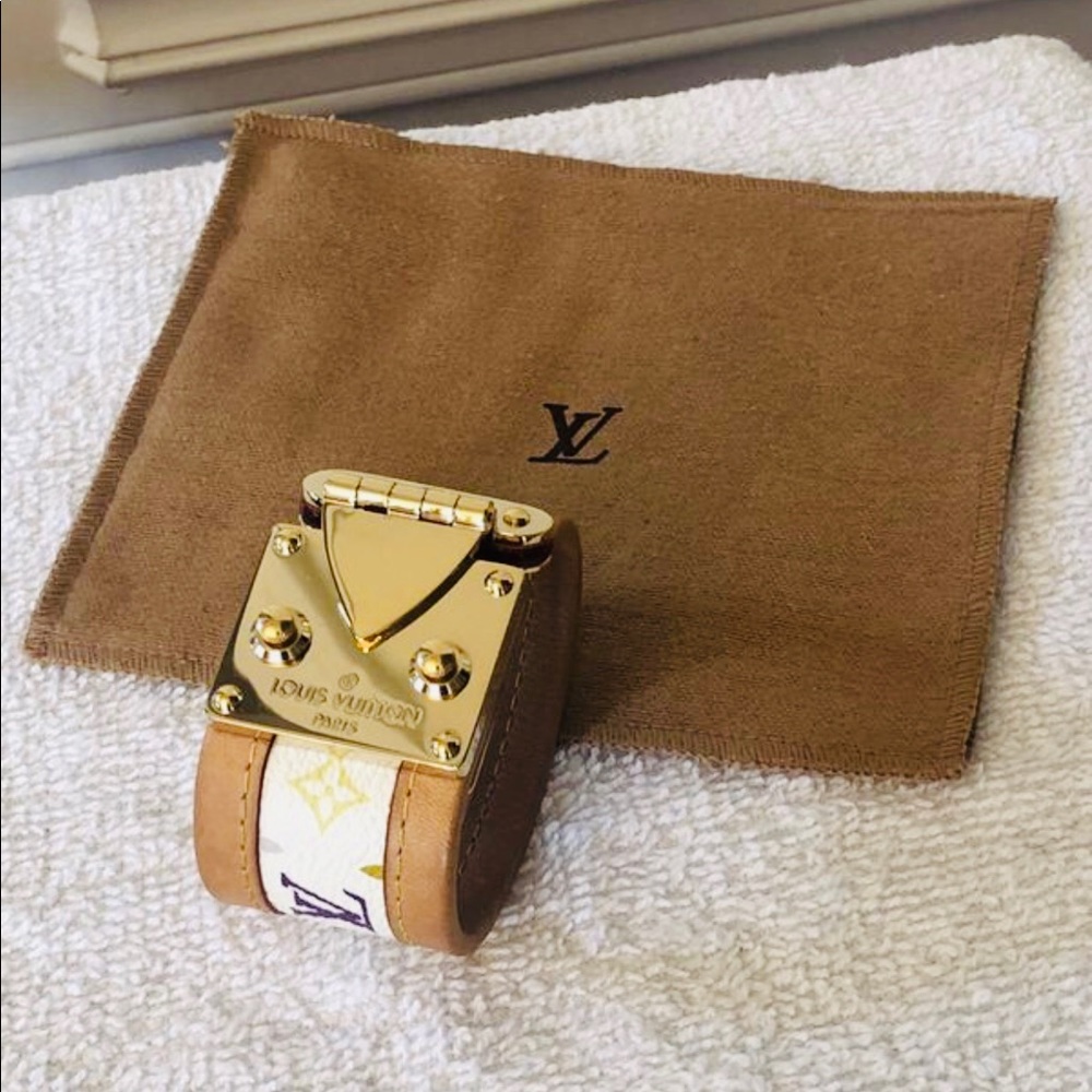 ✨ Authentic Louis Vuitton Multicore Cuff SN1023 ✨